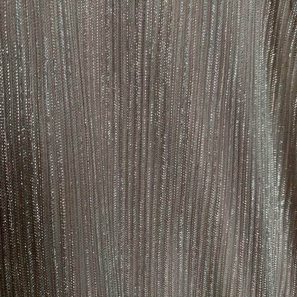 Formal wrap style blouse. Size 1X - Picture 3 of 3